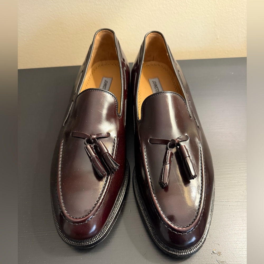 Johnston & Murphy NWOT Burgundy Tassel Loafers 10.5D/B